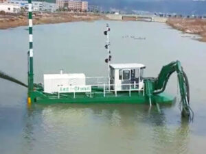 Amphibious Multipurpose Dredger